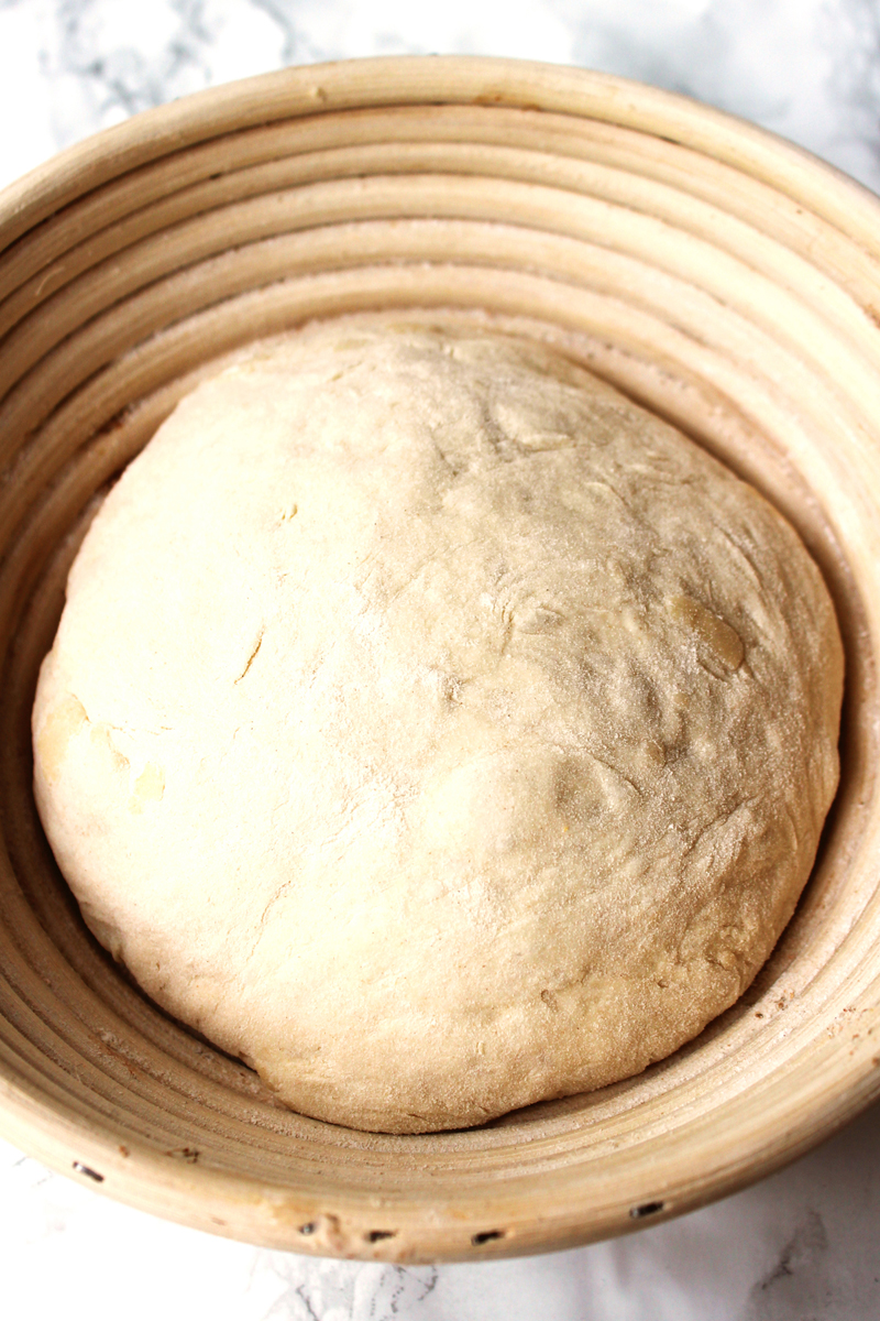 Baking a white sandwich loaf of bread doesn't have to be difficult. Find out how to bake the perfect loaf of bread every time without a bread maker in sight! Get the recipe at Supper in the Suburbs.