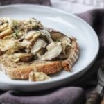 Creamy mushrooms on toast