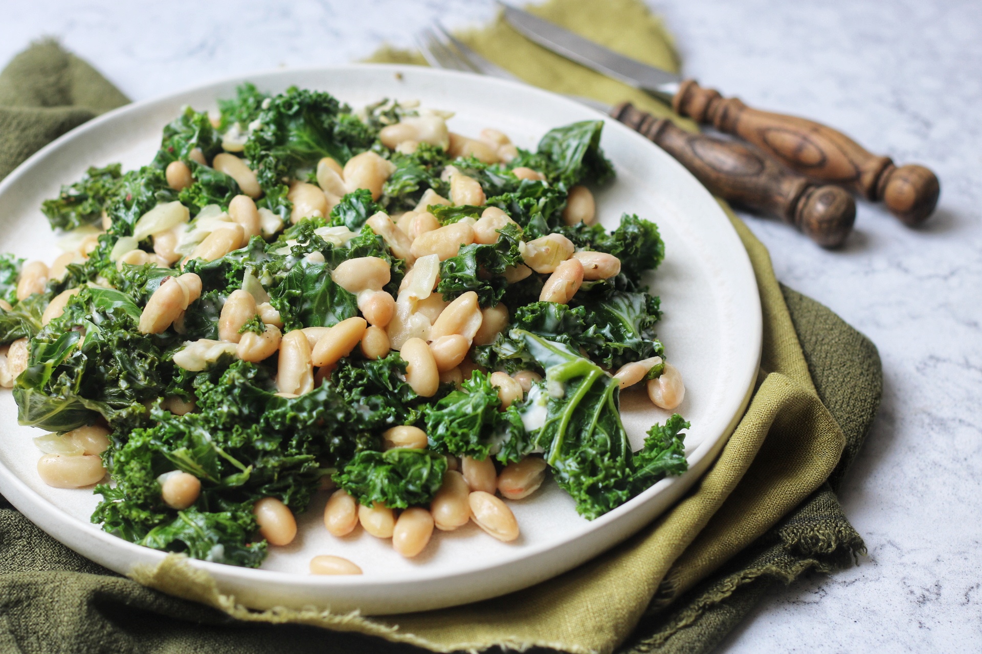 Vegan Creamy Kale and Cannellini Beans