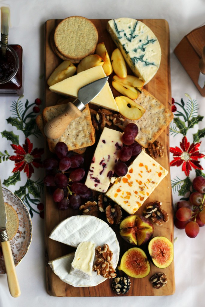 Find out how to make the perfect Christmas Cheese Board from Supper in the Suburbs