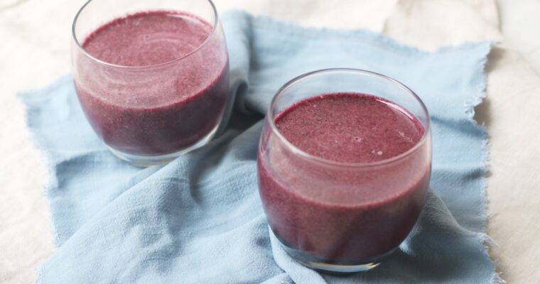Blueberry, Banana and Coconut Smoothie