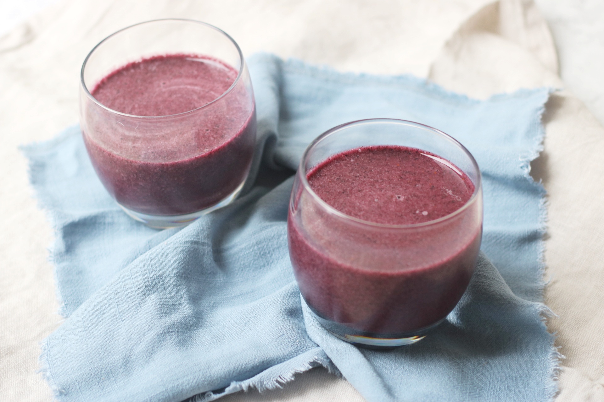 Blueberry, Banana and Coconut Smoothie