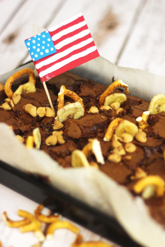 Why not bake up a batch of these Fat Elvis Brownies from Supper in the Suburbs for the Super Bowl this weekend