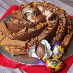 Creme Egg lovers will go crazy for this eggstravagent Creme Egg Bundt Cake. Recipe on Supper in the Suburbs