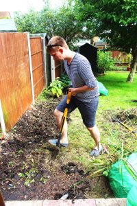 Preparing our kitchen garden has been hard work. Digging has become Jon's least favourite past time! Find out more on Supper in the Suburbs!