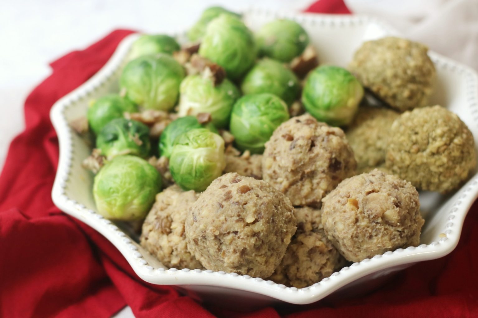 The Ultimate Vegan Christmas Dinner - Supper In The Suburbs