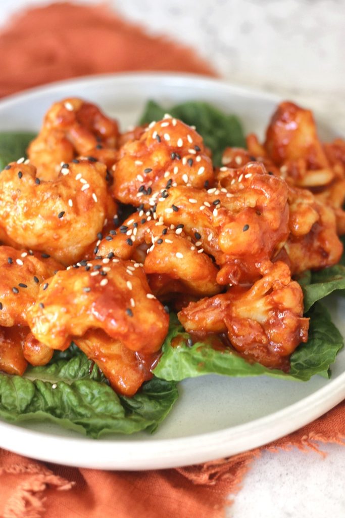Korean Style Cauliflower Wings with spicy sauce