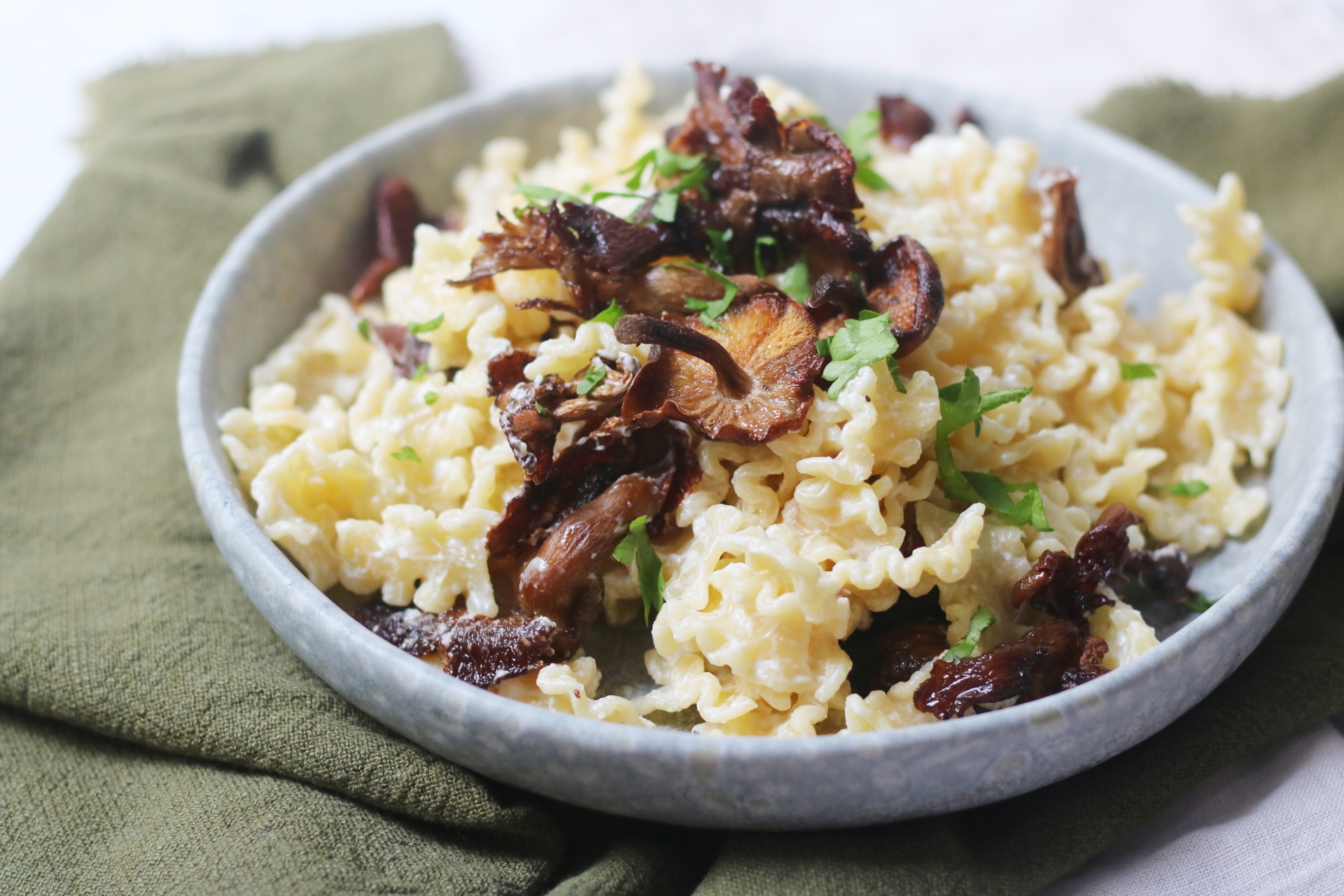 Vegan Roasted Mushroom and Cream Cheese Pasta