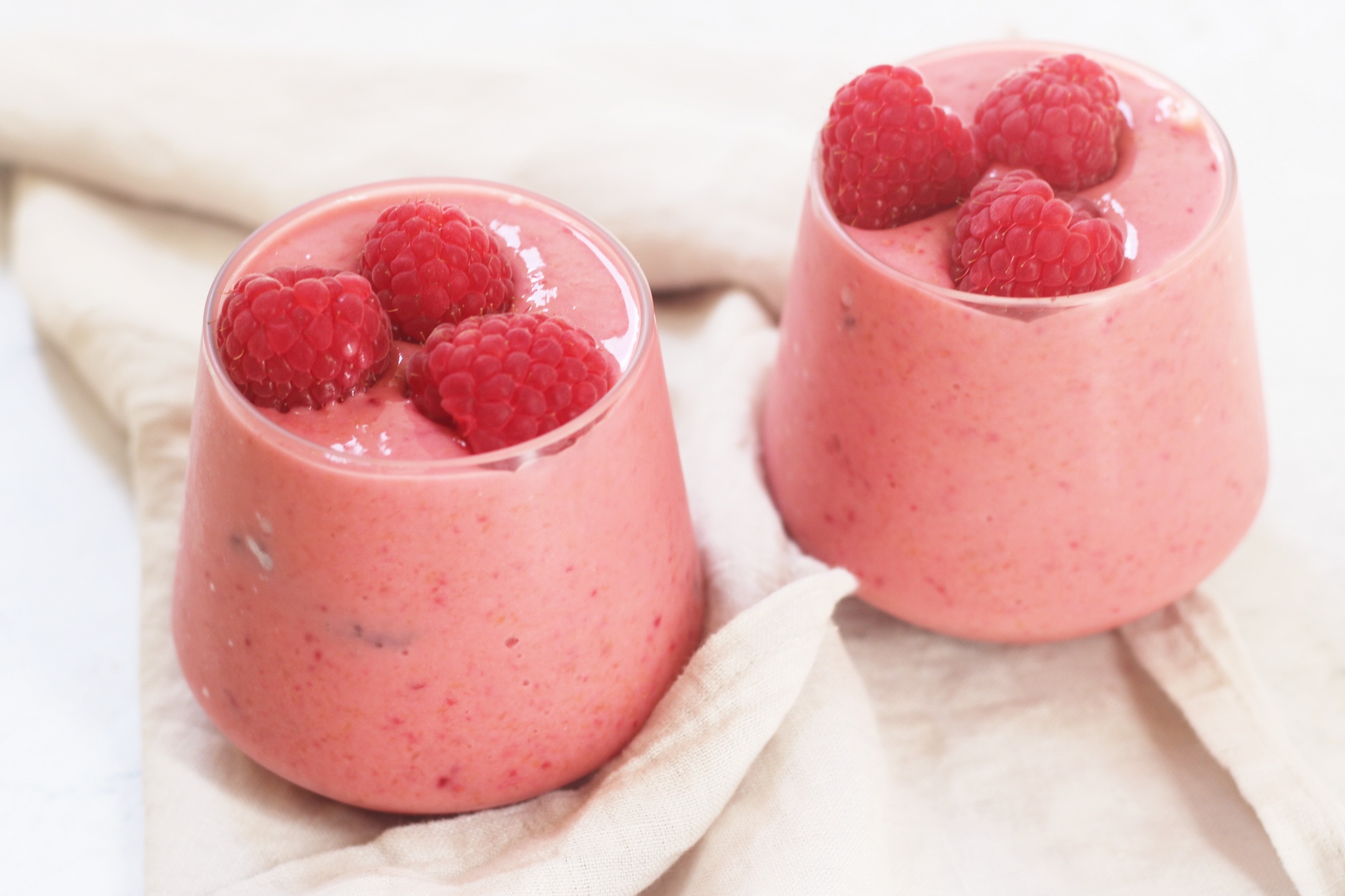 Peach and Raspberry Smoothie