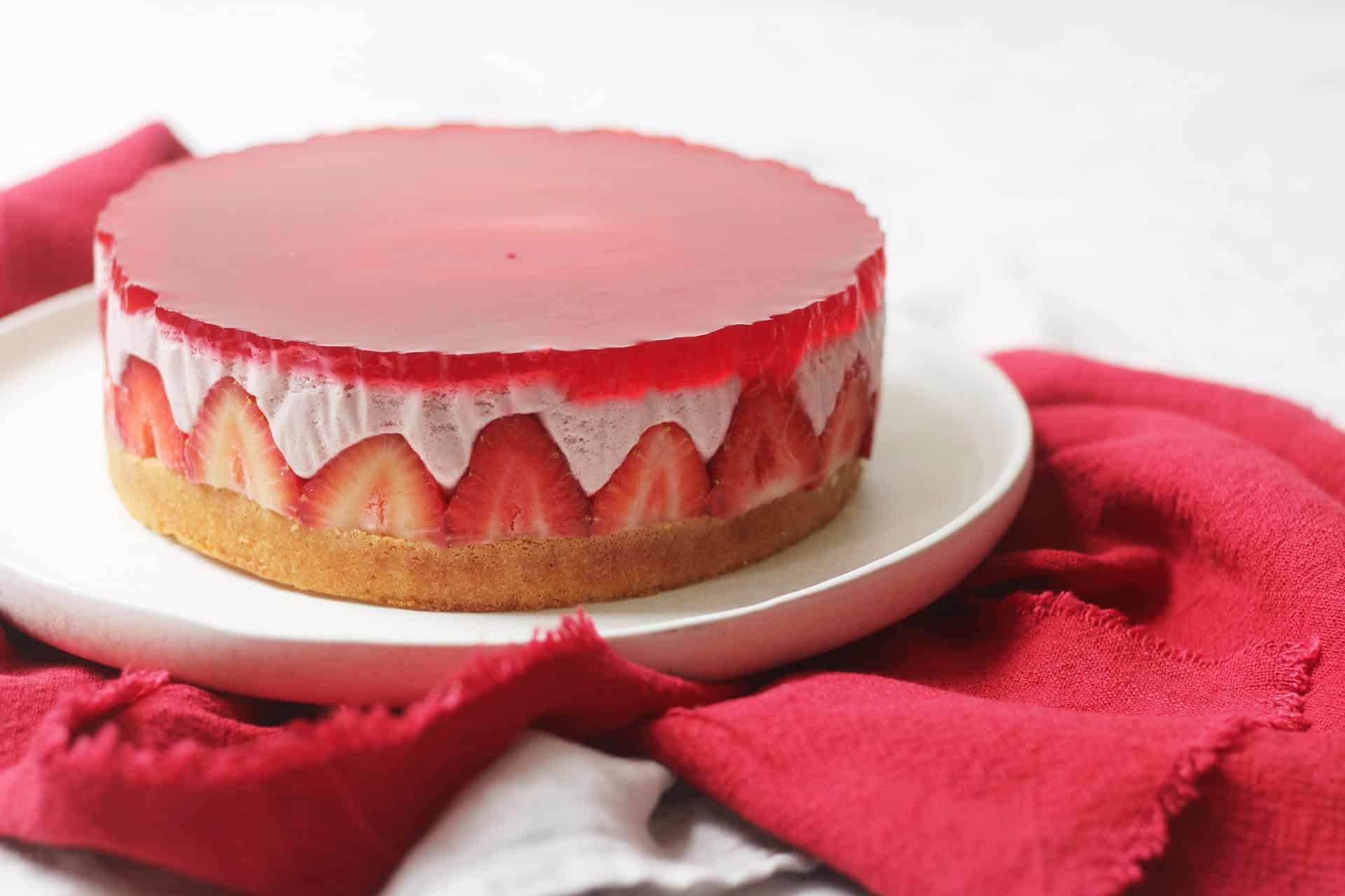 Vegan Strawberry Mousse Cake