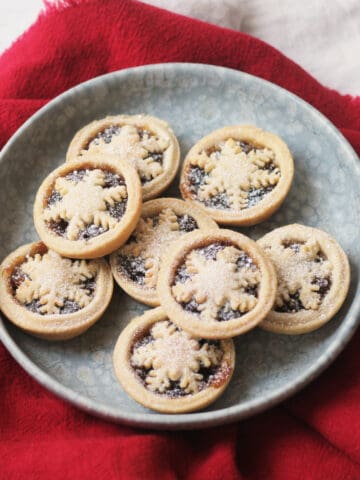 Vegan Mince Pies on a plate with a red napkin